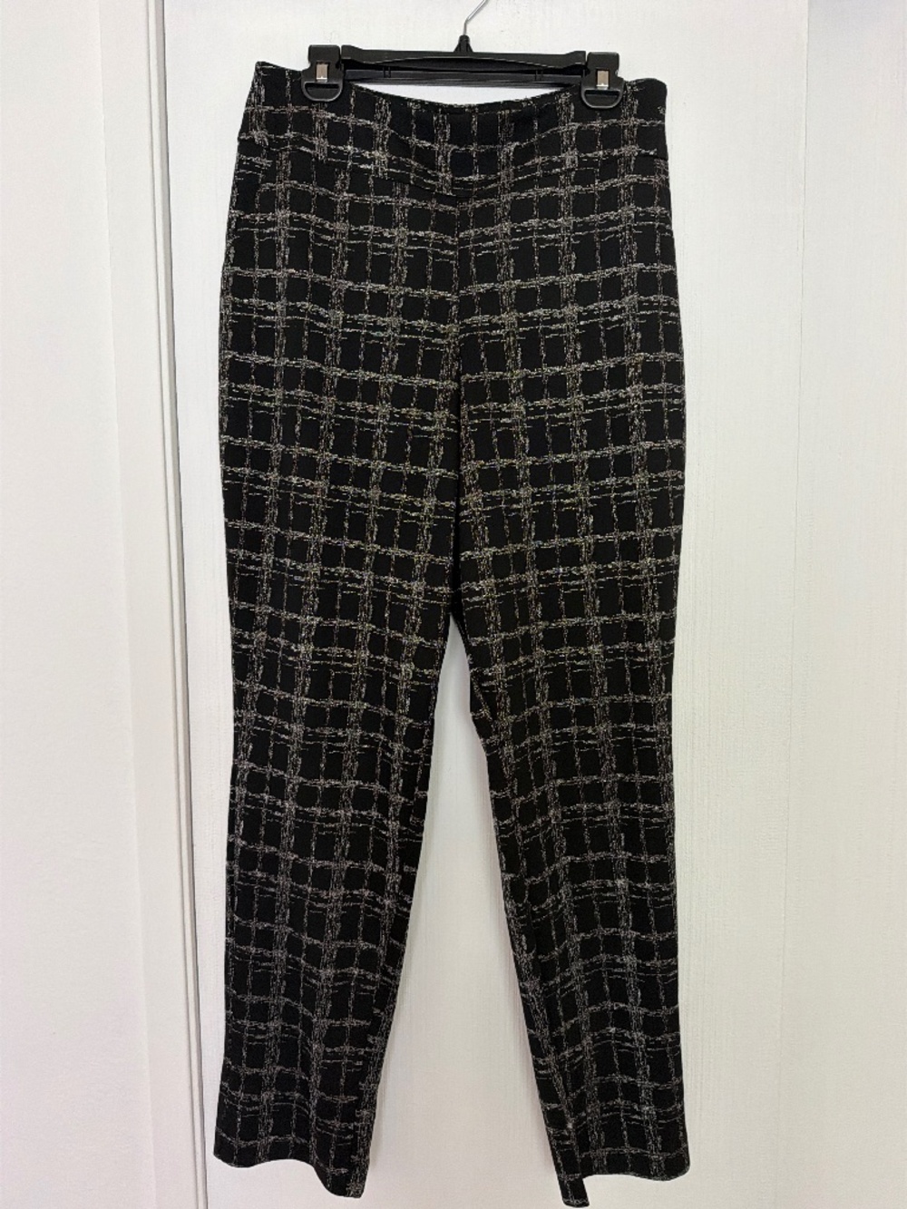 New York & Company Pull Up Plaid Pants – Size Medium